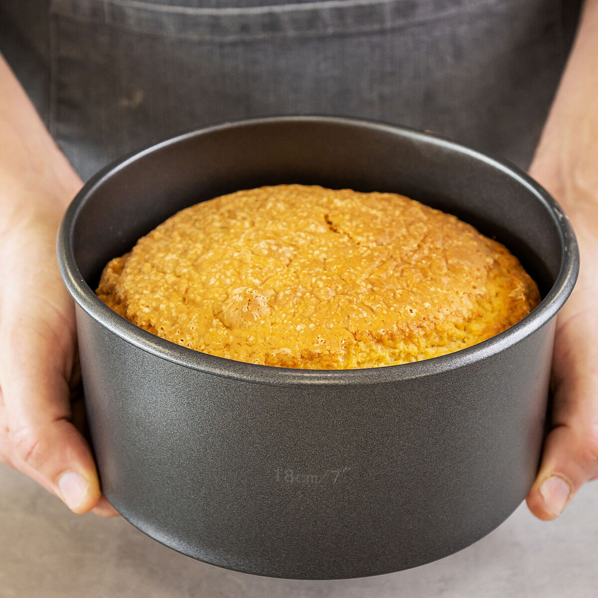 Rund bageform Ø18 cm.