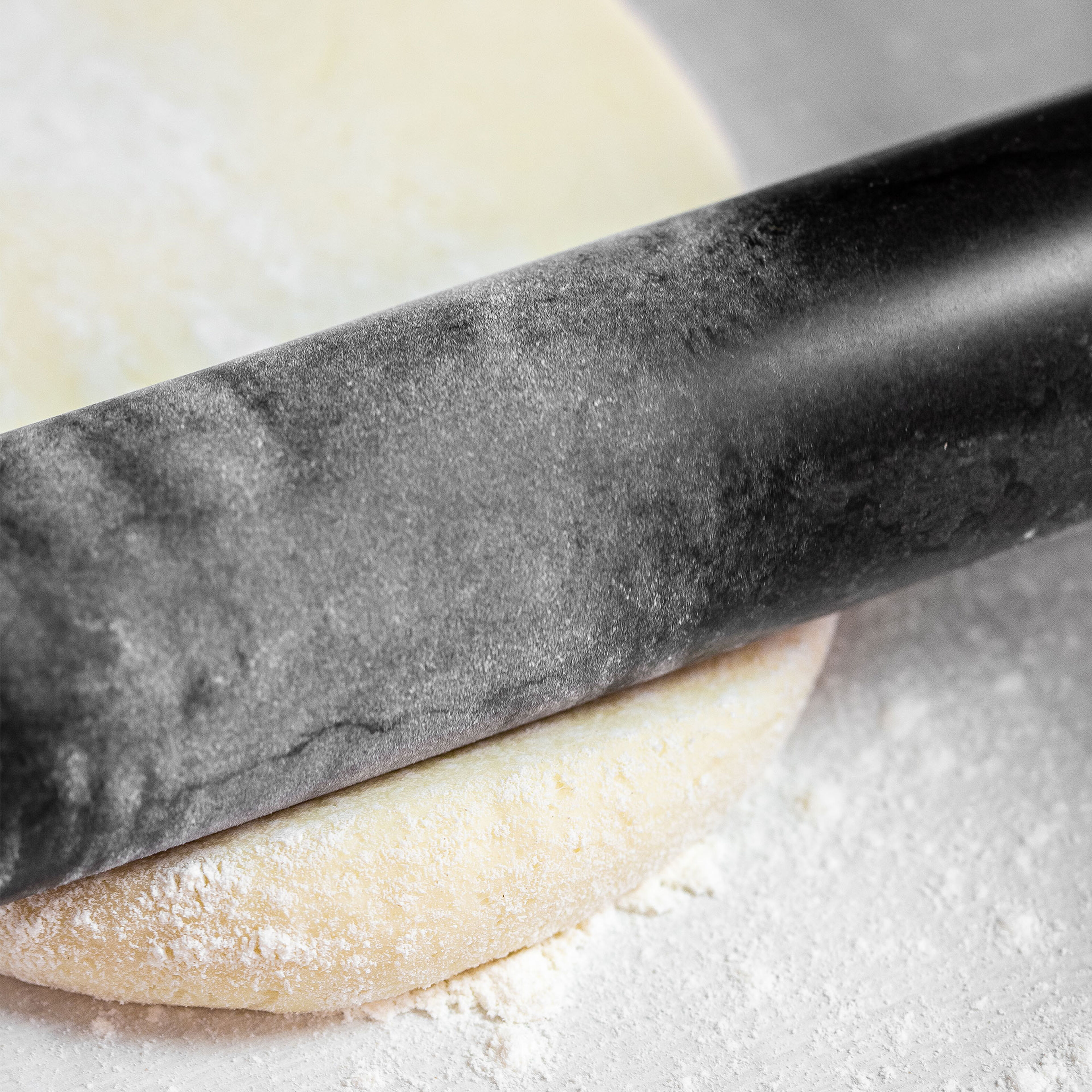 Marmorkavel med ställ Svart