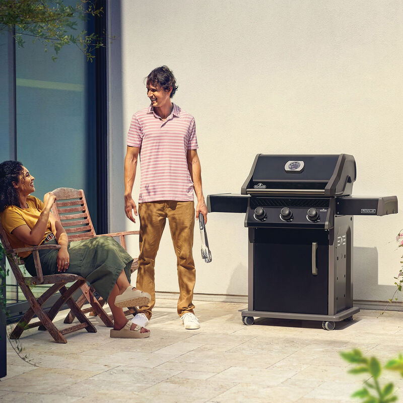 Rogue 425-2 gasolgrill 3 brännare, svart