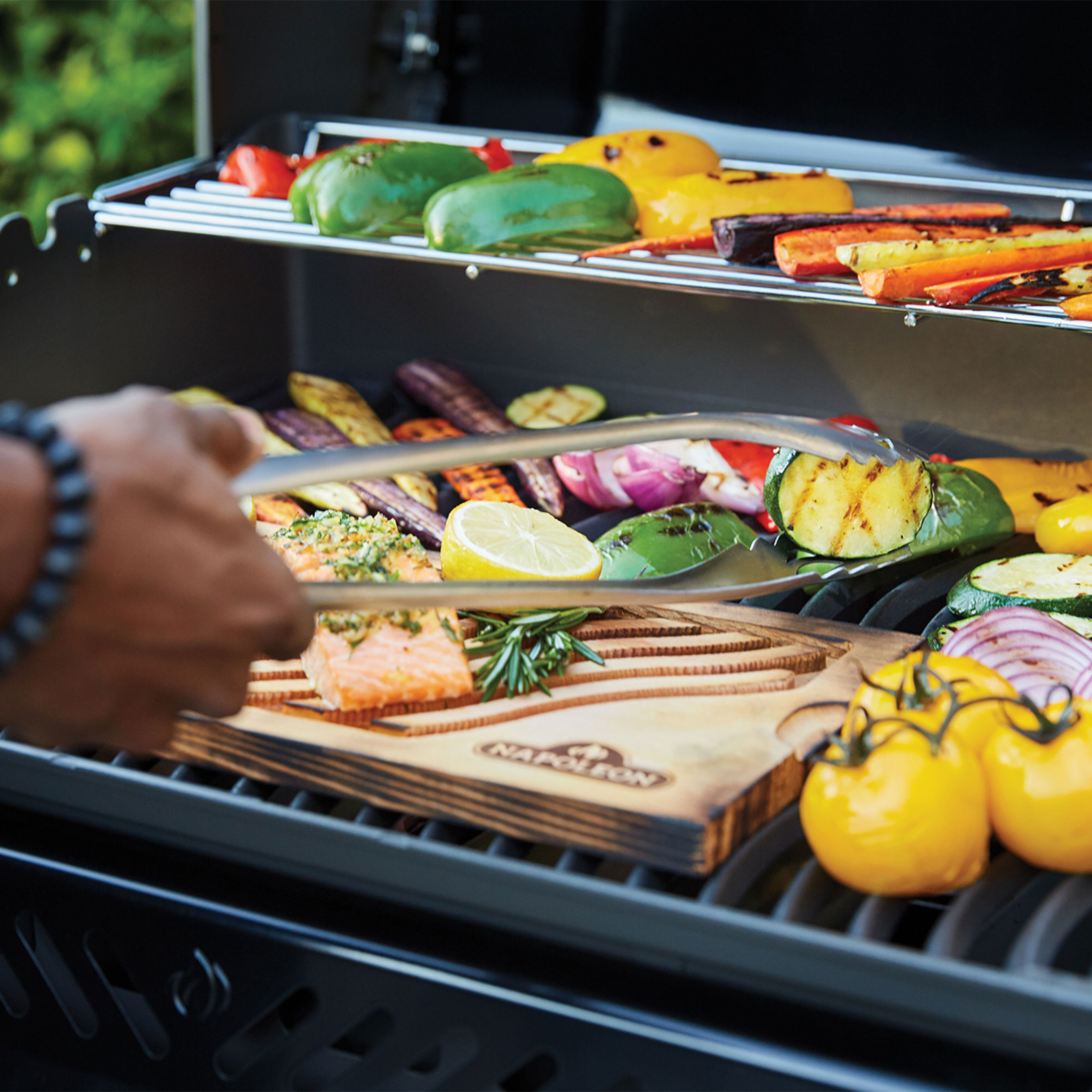 Rogue 425-2 gasolgrill 3 brännare, svart