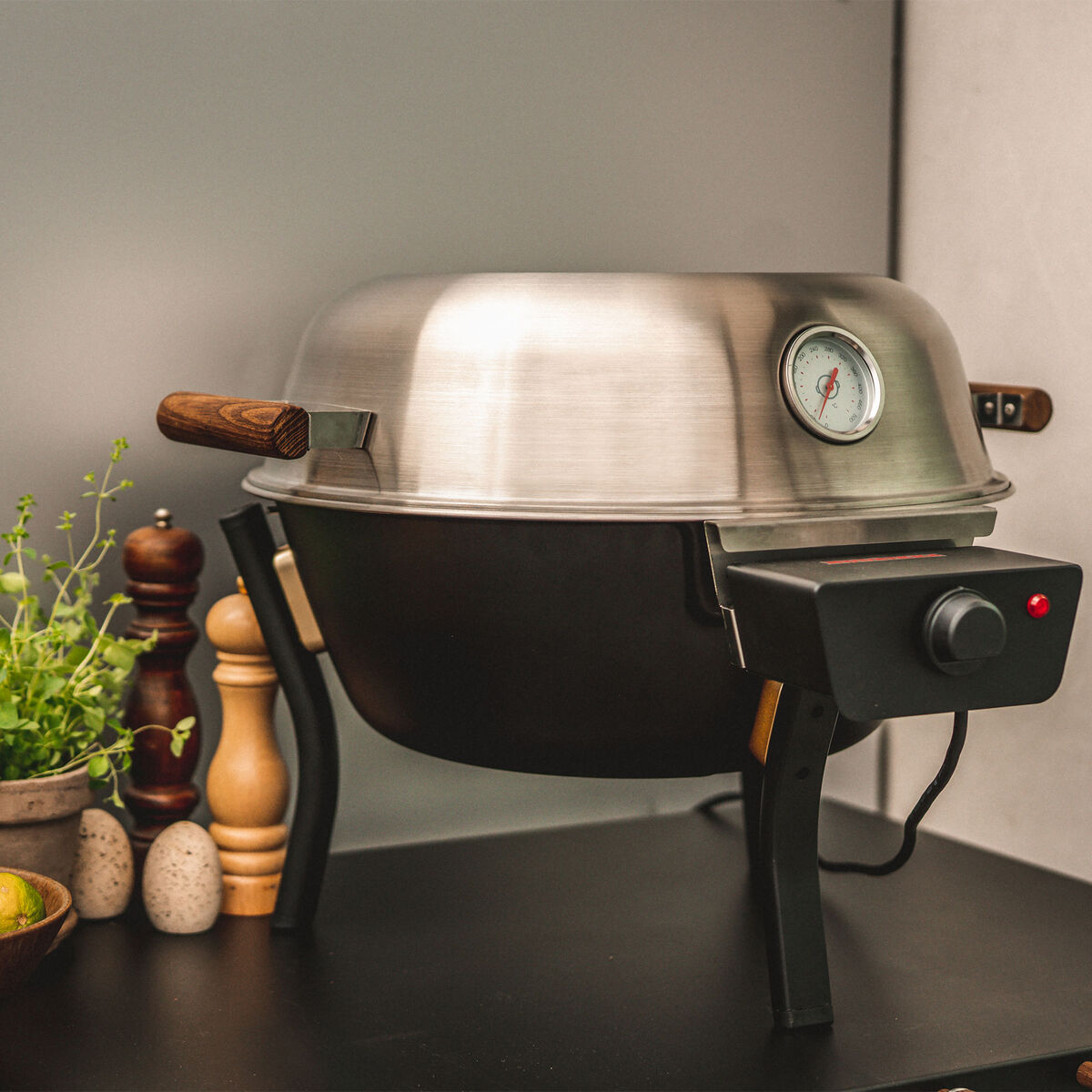48SL elgrill, svart