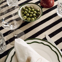 Fleur Assiett 21 cm, tummanvihreä