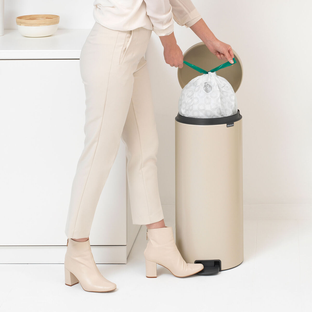 Brabantia NewIcon pedalhink 30 liter, mjuk beige 