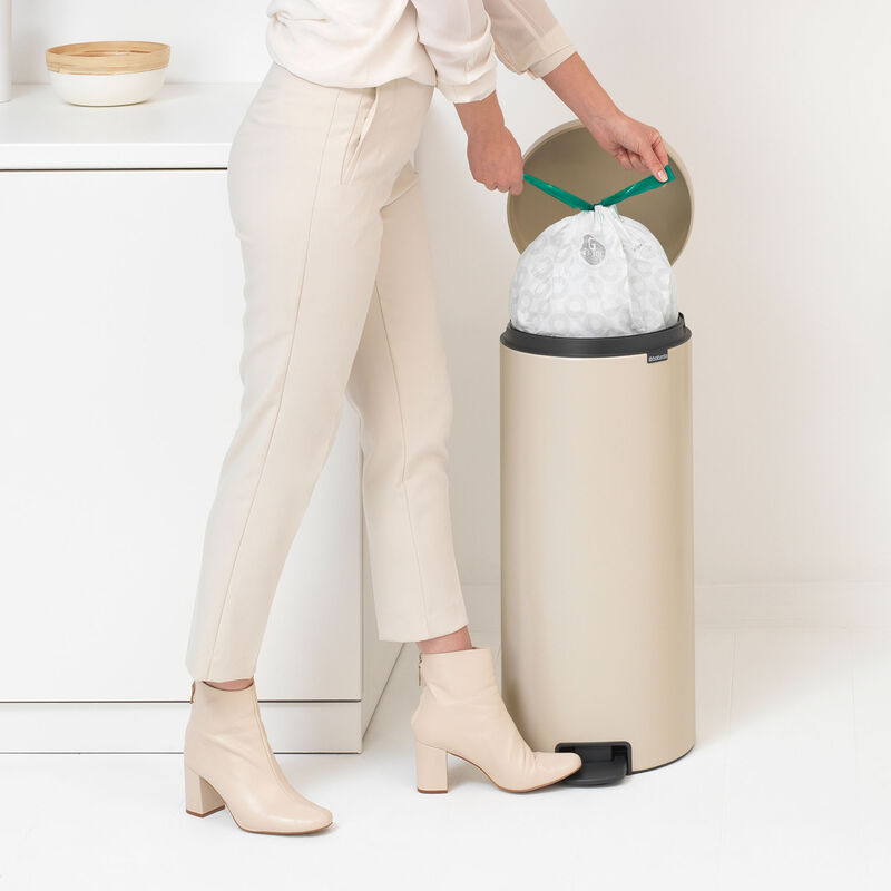 NewIcon pedalbøtte 30 liter, soft beige 