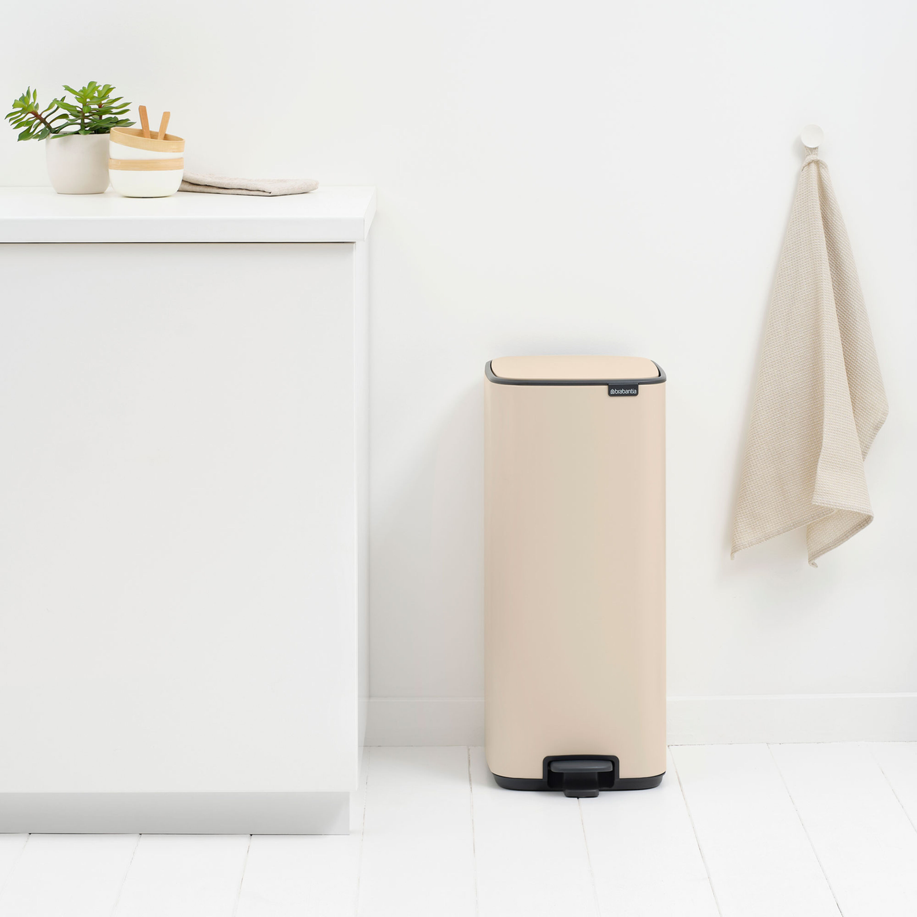 Bo pedalbøtte 30 liter, soft beige