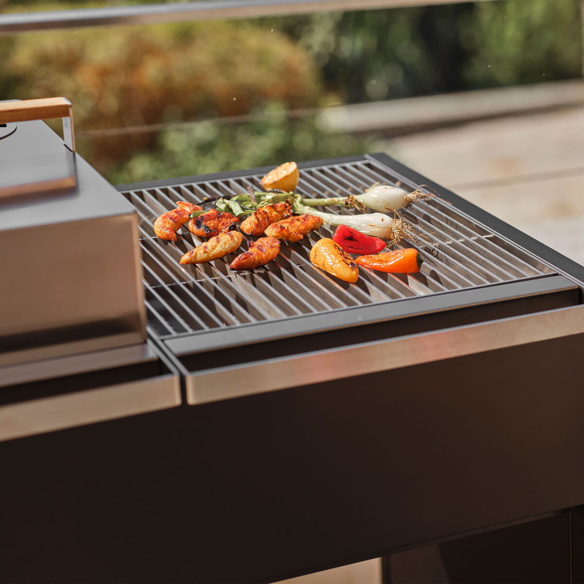 Essentials kullgrill, beluga black