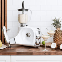 Yleiskone AKM6230 + sekoitusastia & sitruspuristin, mineral white