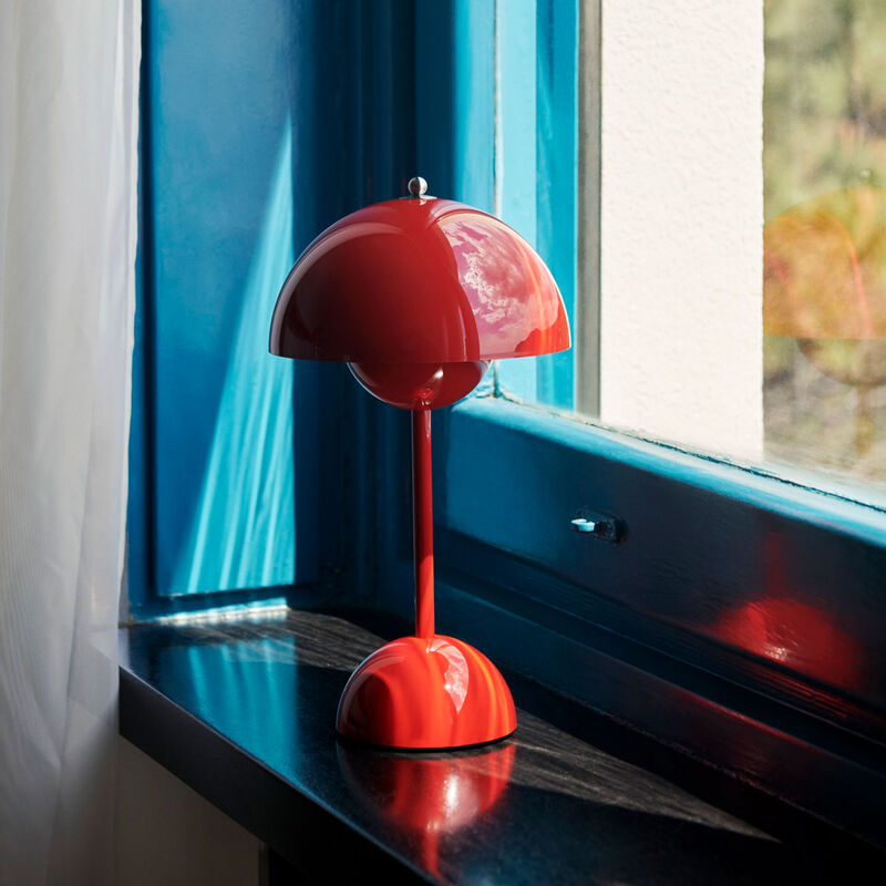 &Tradition Flowerpot VP9 bærbar lampe, vermilion red