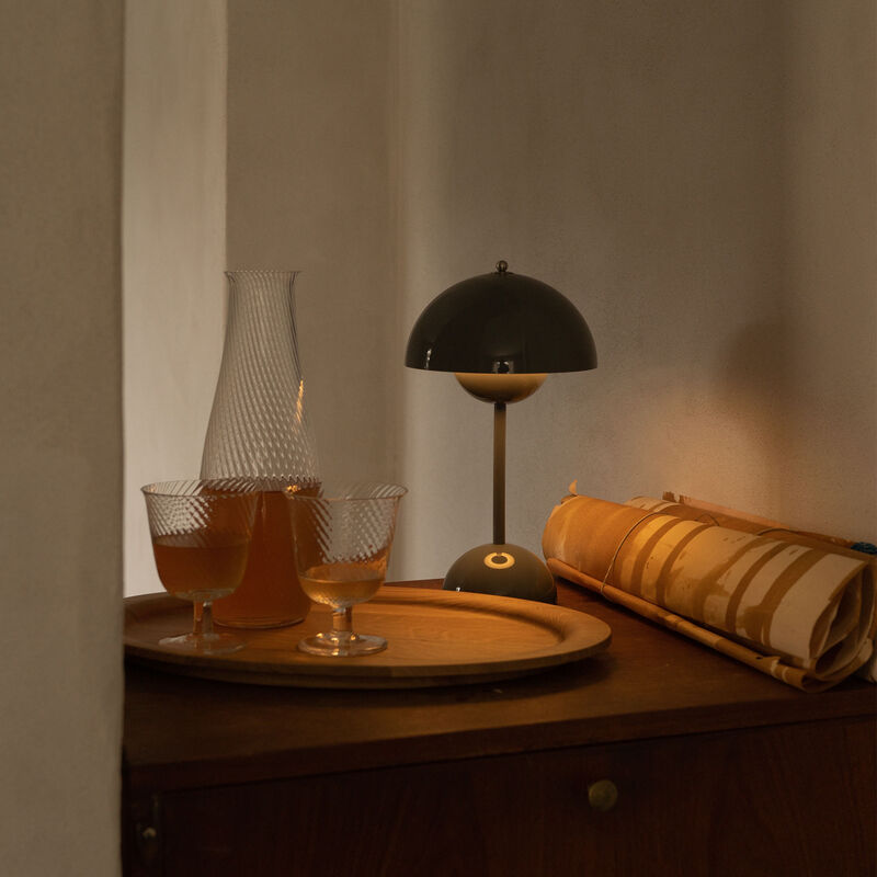 &Tradition Blomsterpotte VP9 bærbar lampe, stone blue