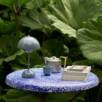 &Tradition Blomsterpotte VP9 bærbar lampe, stone blue