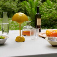 &Tradition Flowerpot VP9 bærbar lampe, mustard