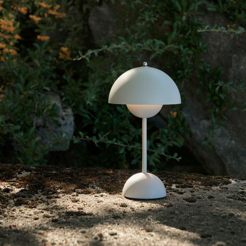 &Tradition Flowerpot VP9 bærbar lampe, mat hvid