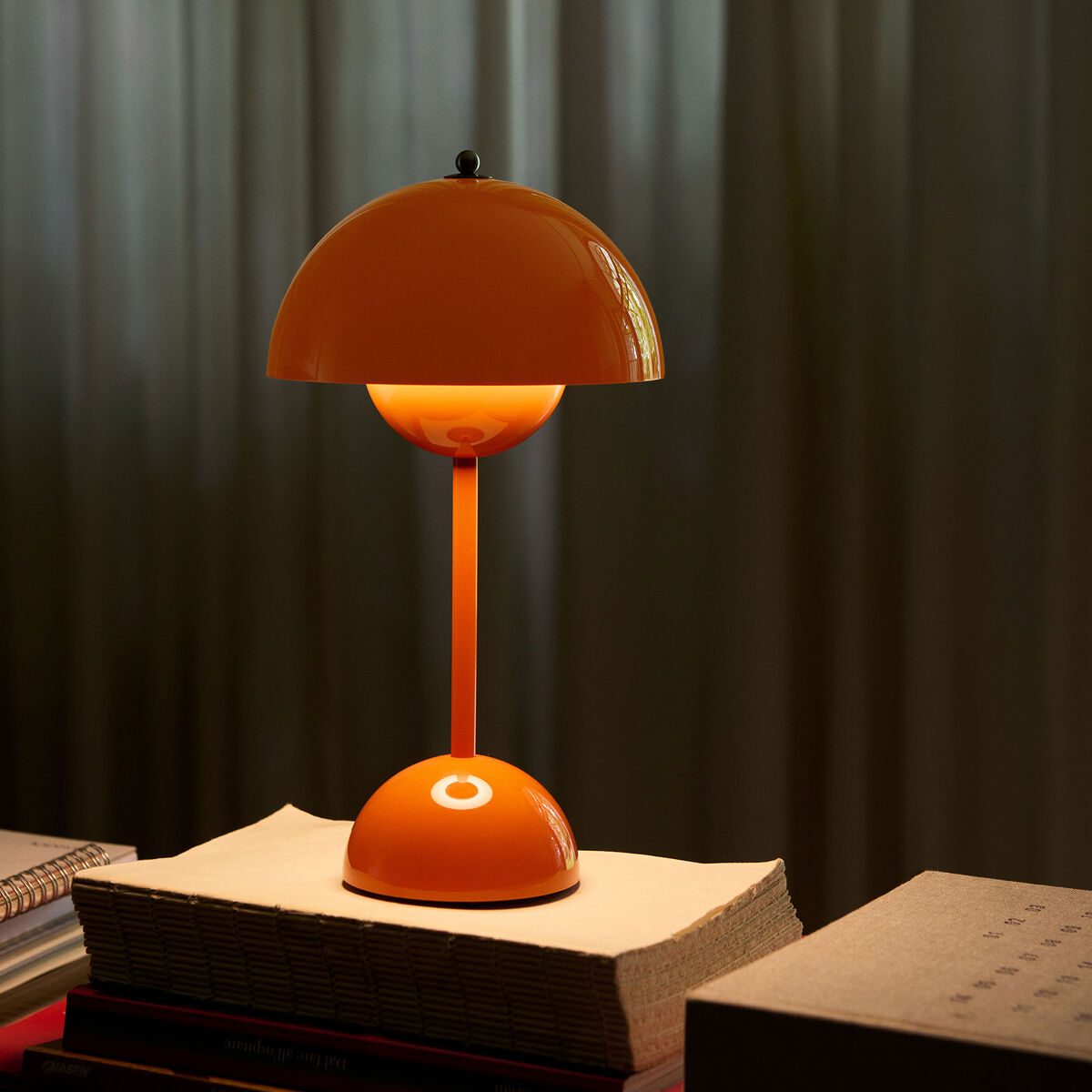 &Tradition Flowerpot VP9 bærbar lampe, zesty orange