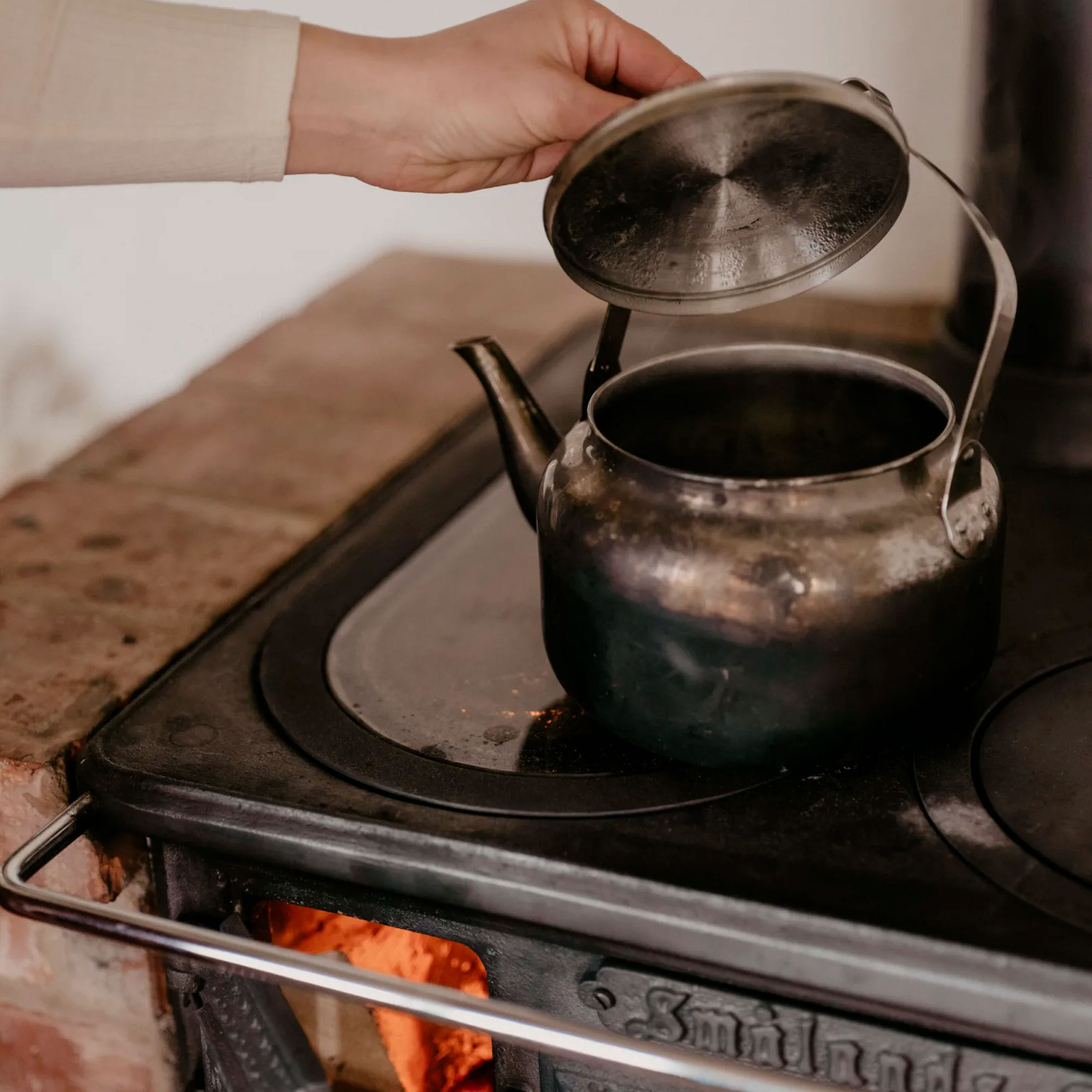 Idun No 1/Smålandsspisen 28 ovaalirengas lasilla