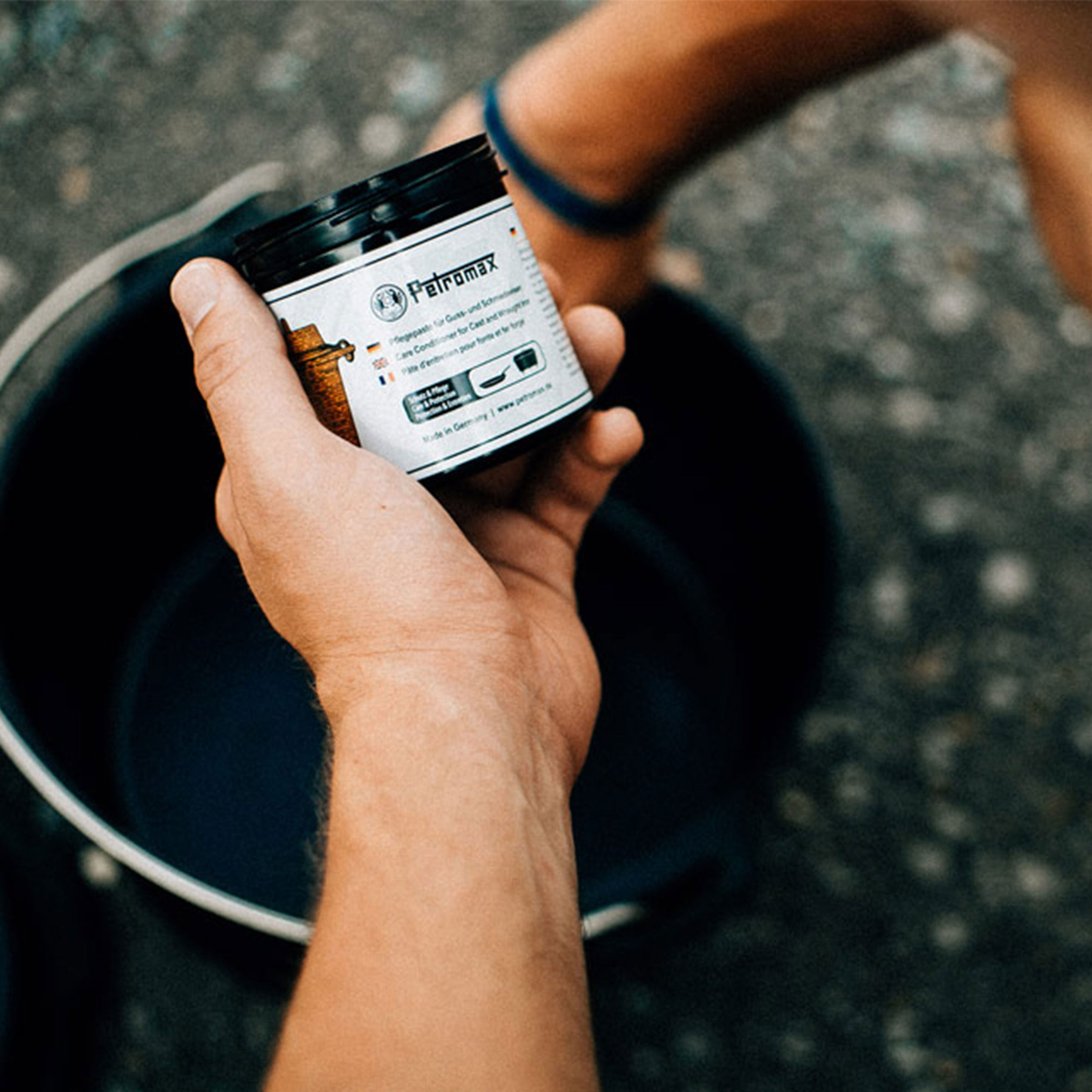 Skötselpasta för gjutjärn