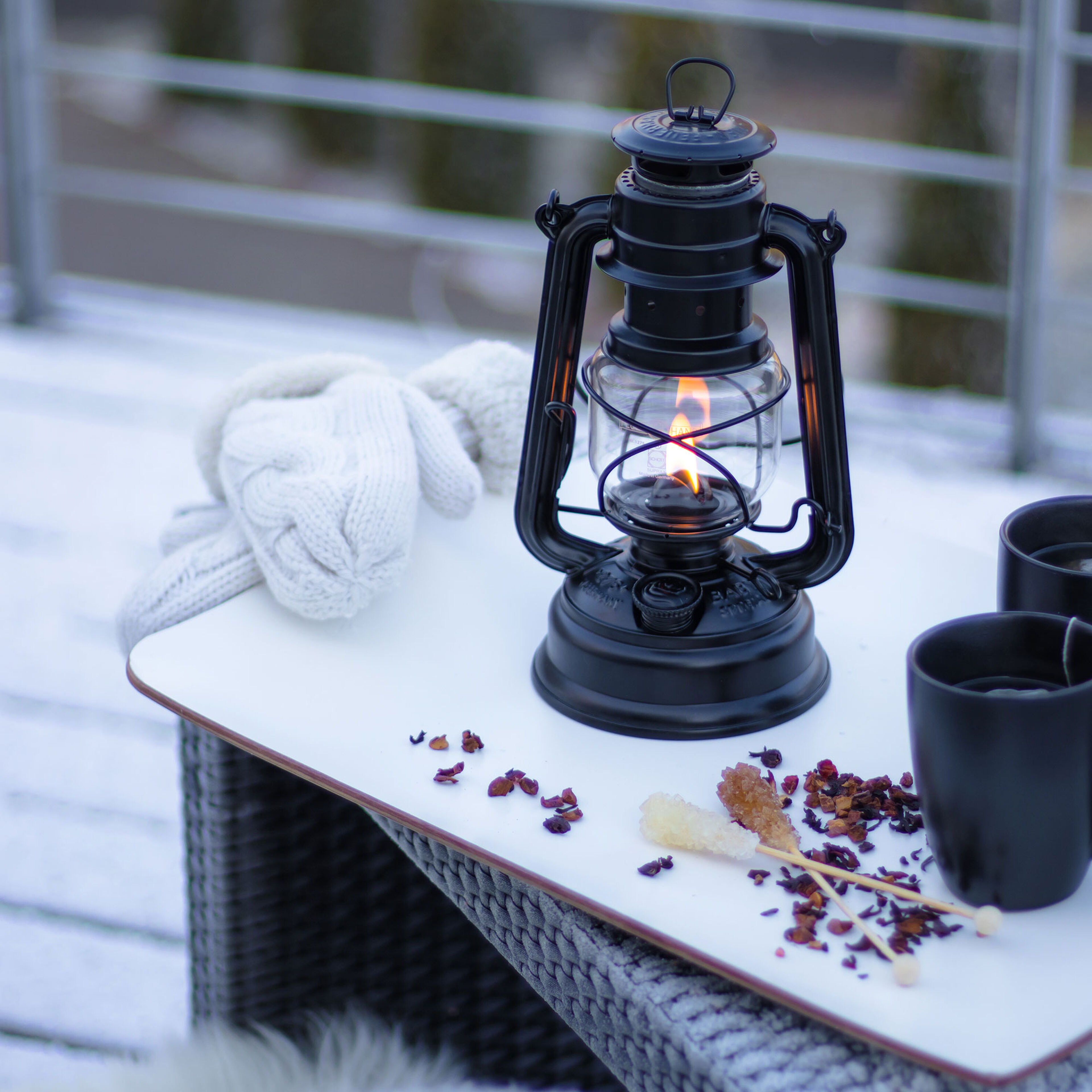 Baby Special 276 parafinlampe, matt svart