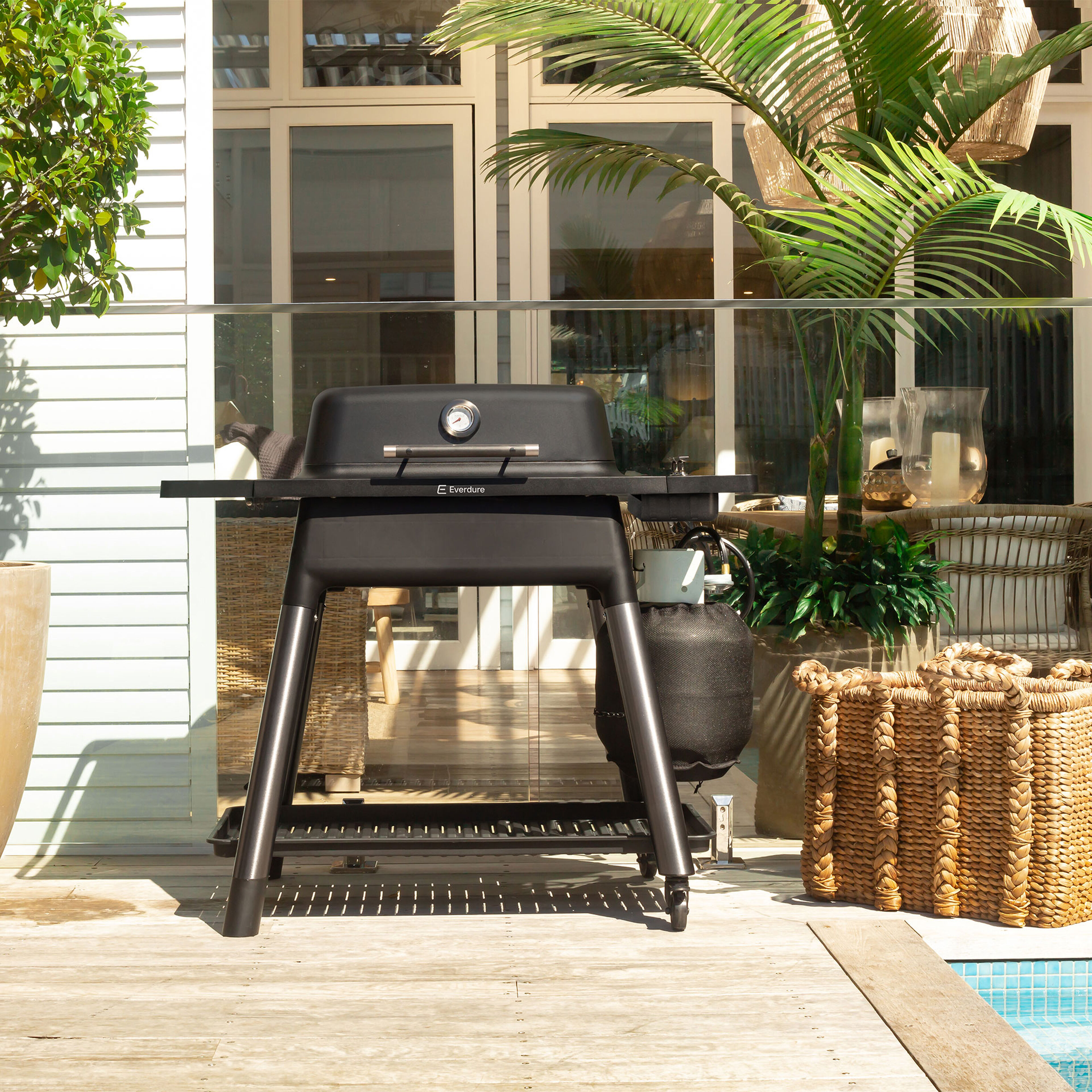FURNACE™ Gen III gasgrill med Premium Toolkit, graphite