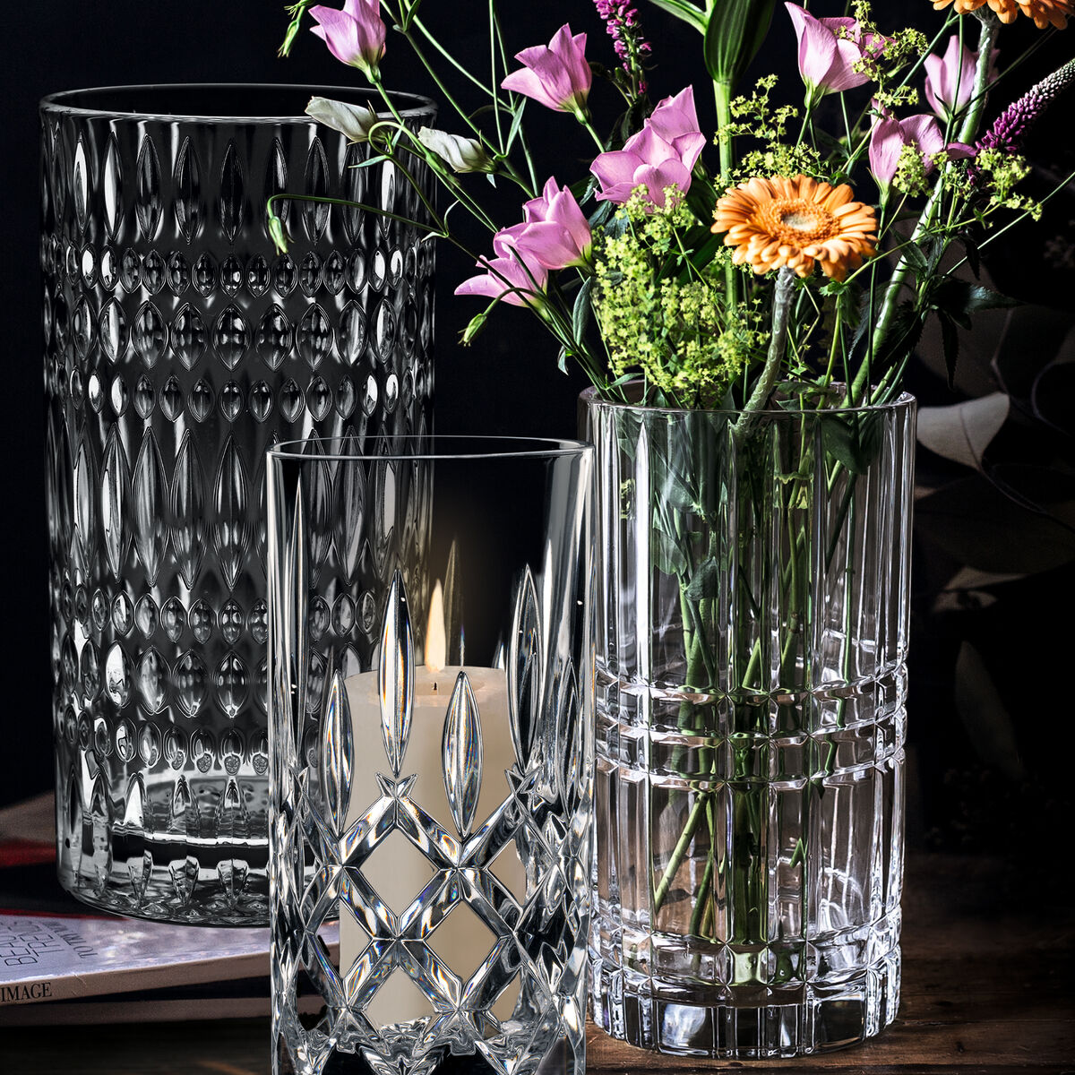 Square vase 23 cm