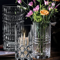 Square vase 23 cm