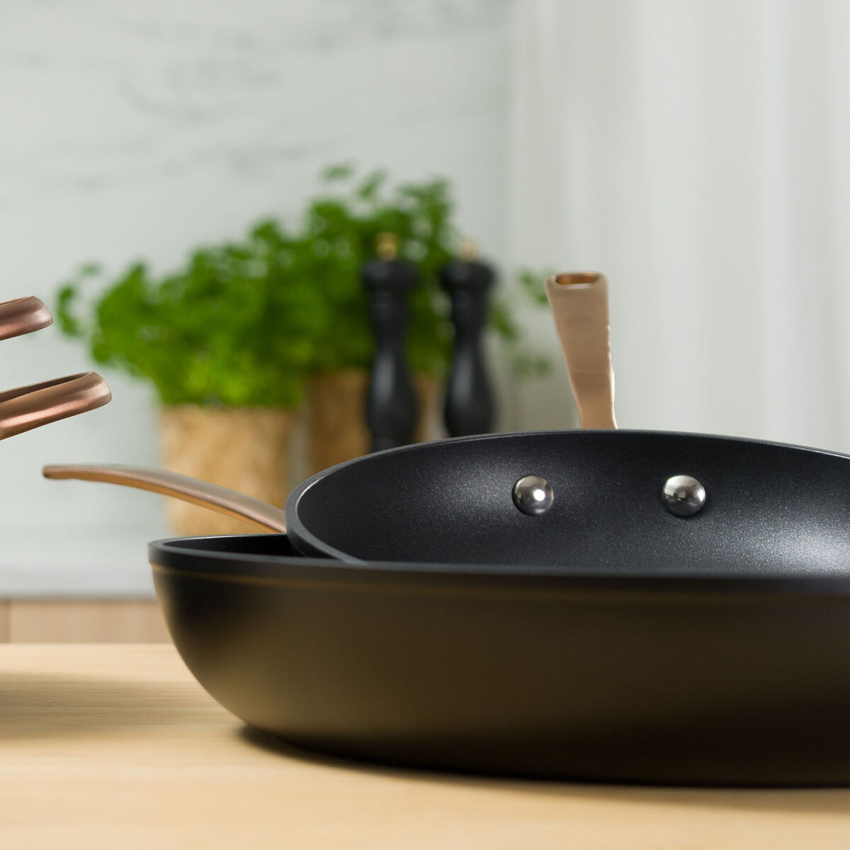 Black Copper stegepande 28 cm