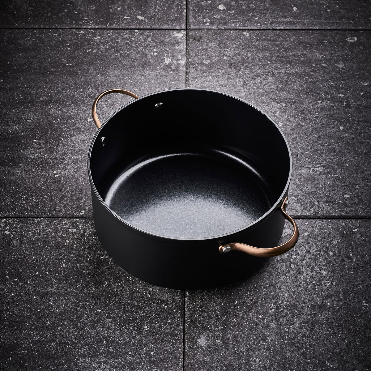 Black Copper gryta 6 liter