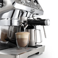 EC9885 espressomaskin med kvern