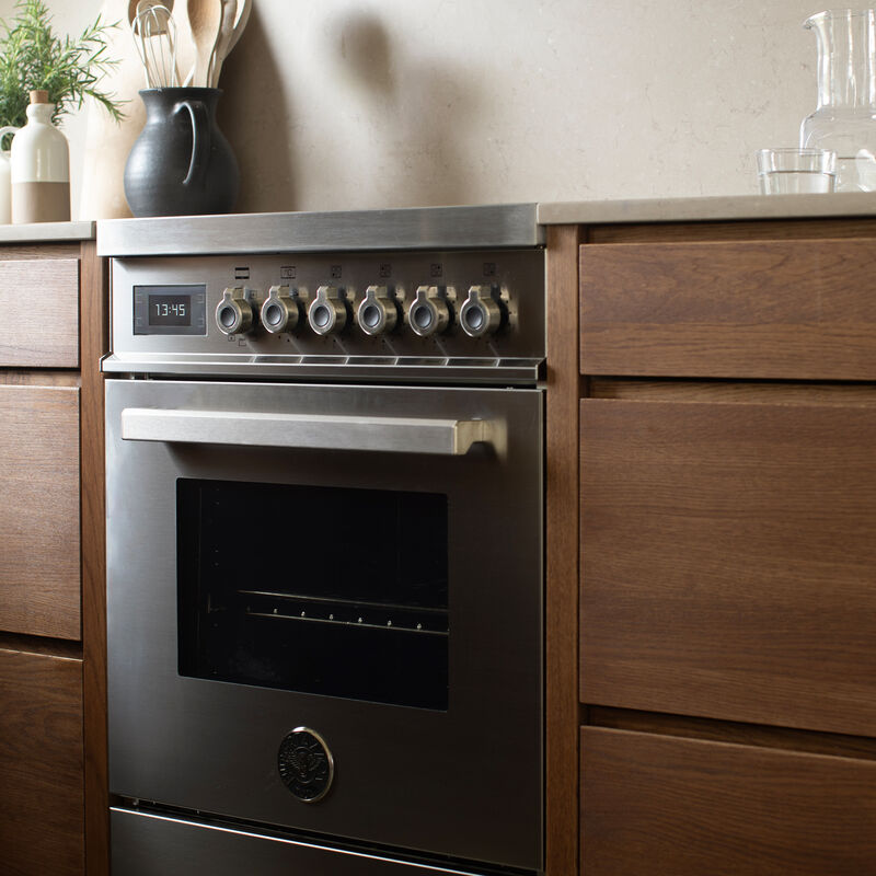 PRO64I1EXT2 Professional induktionsspis 60 cm med 4 zoner och 1 ugn, rostfritt stål