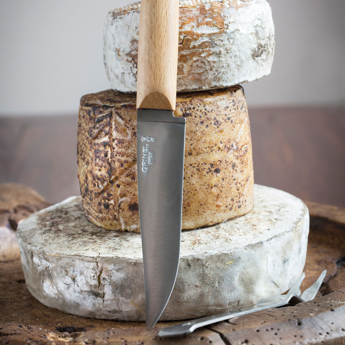 Ostesett, kniv + gaffel
