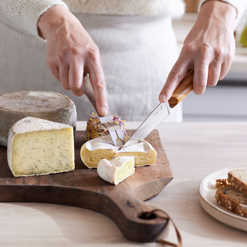 Ostesæt, kniv + gaffel