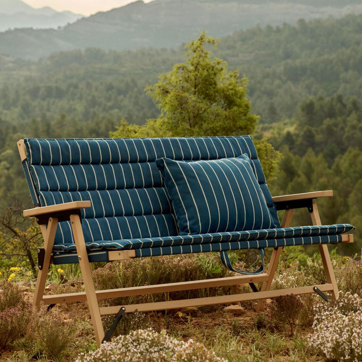 Outdoor Market — soffkudde, blå/beige