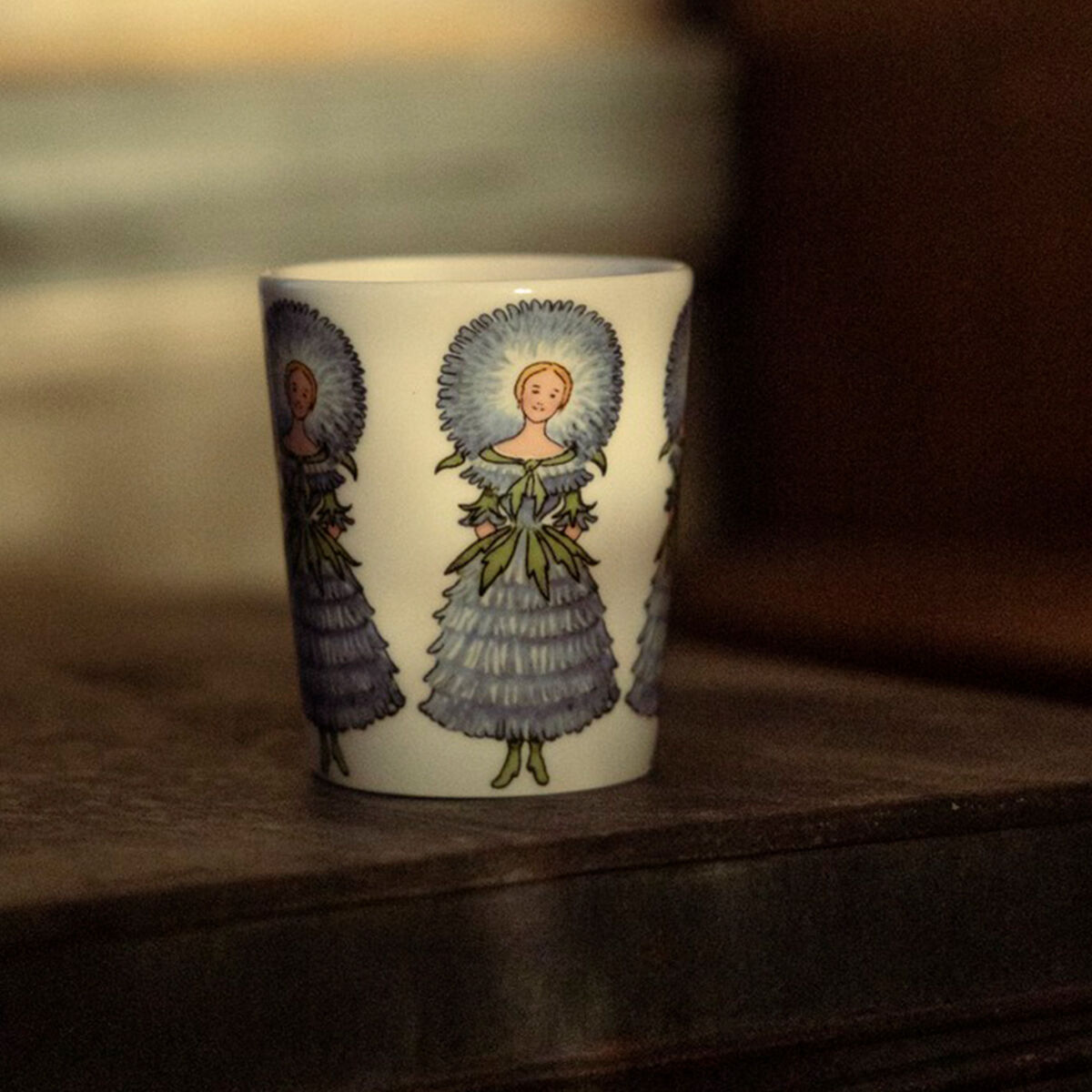 Elsa Beskow krus 28 cl, mrs. aster