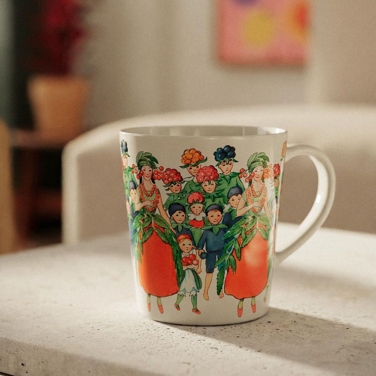 Elsa Beskow krus med hank 40 cl, august