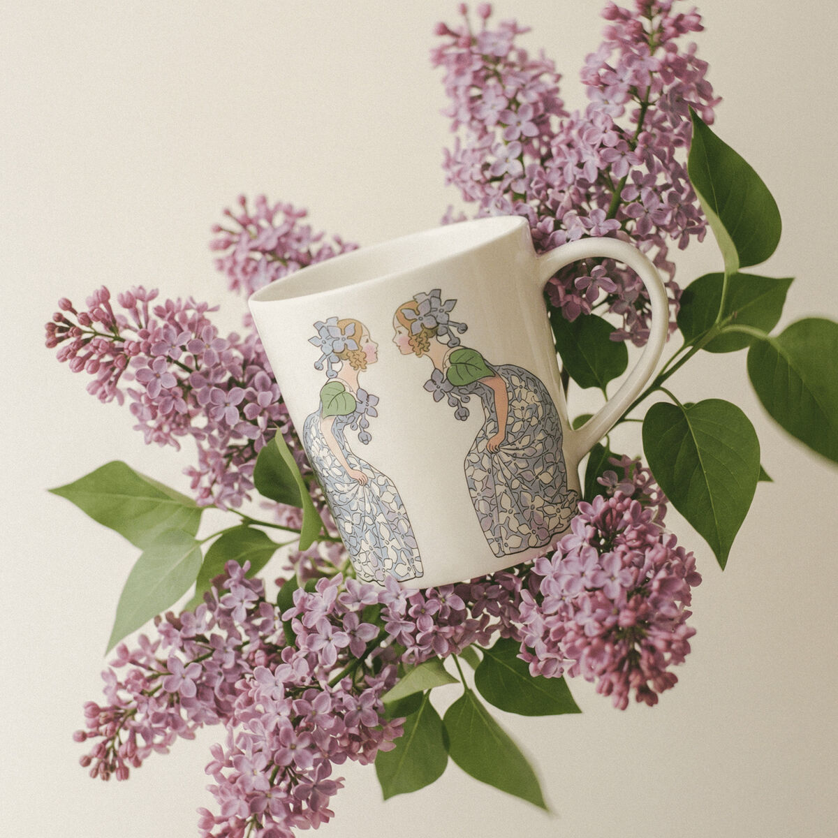 Elsa Beskow krus med hank 40 cl, lilac