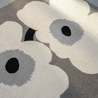 Marimekko Unikko 60th Anniversary utomhusmatta 250 x 350 cm, grå