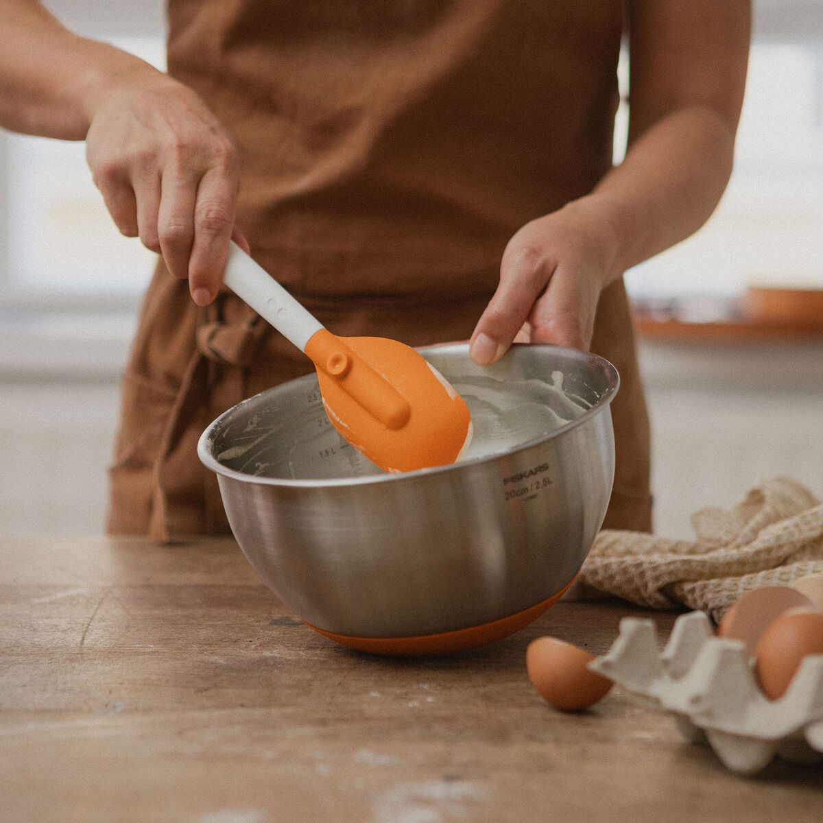 Functional Form skedformad slickepott, vit/orange