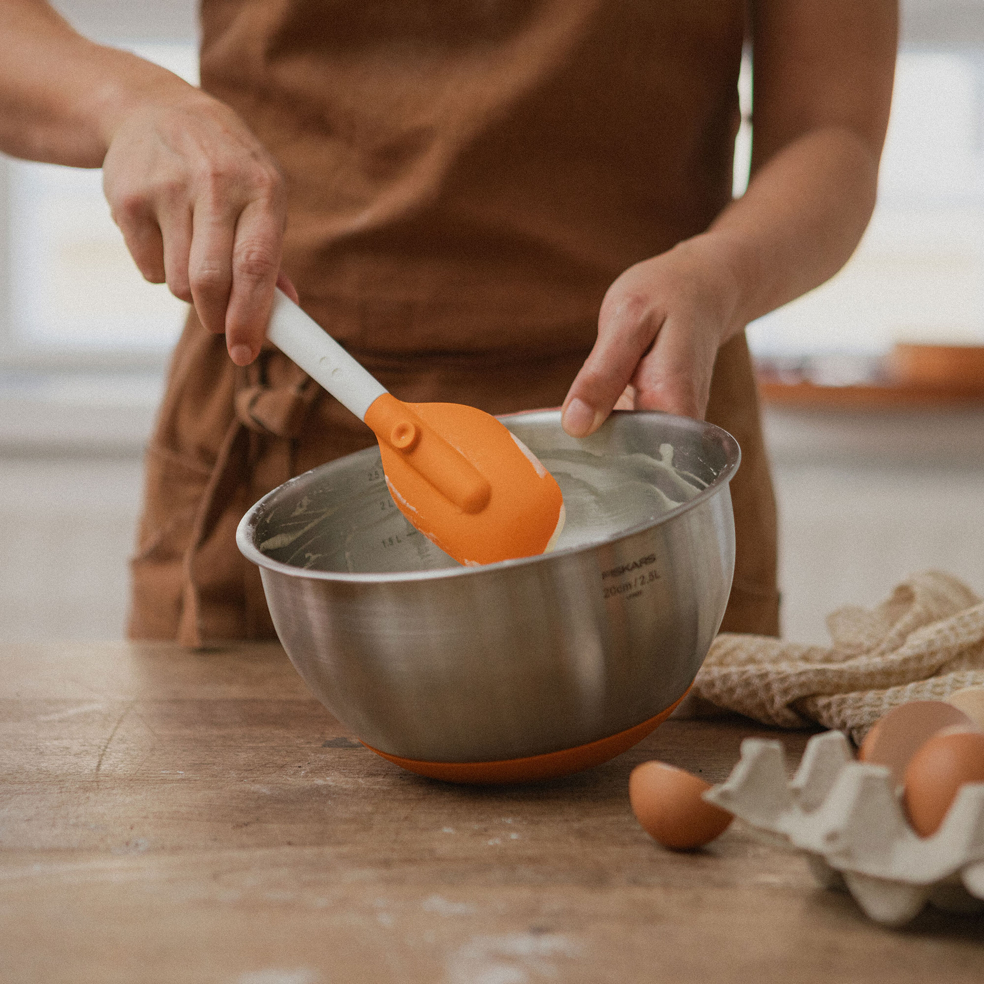Functional Form skedformad slickepott, vit/orange