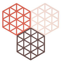 Triangles grydeunderlag, 3-pak – Burned Red / Rose / Kalamata