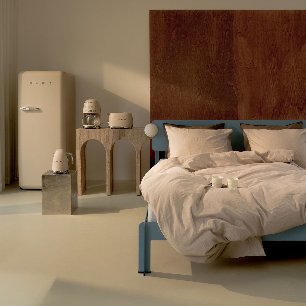 Smeg FAB28RMLM6 – 153 cm køleskab med fryserum, højrehængt, Moonlight mat