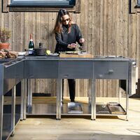 Utekjøkkenpakke L: kullgrill + 4 sidebord + vask, rustfritt stål