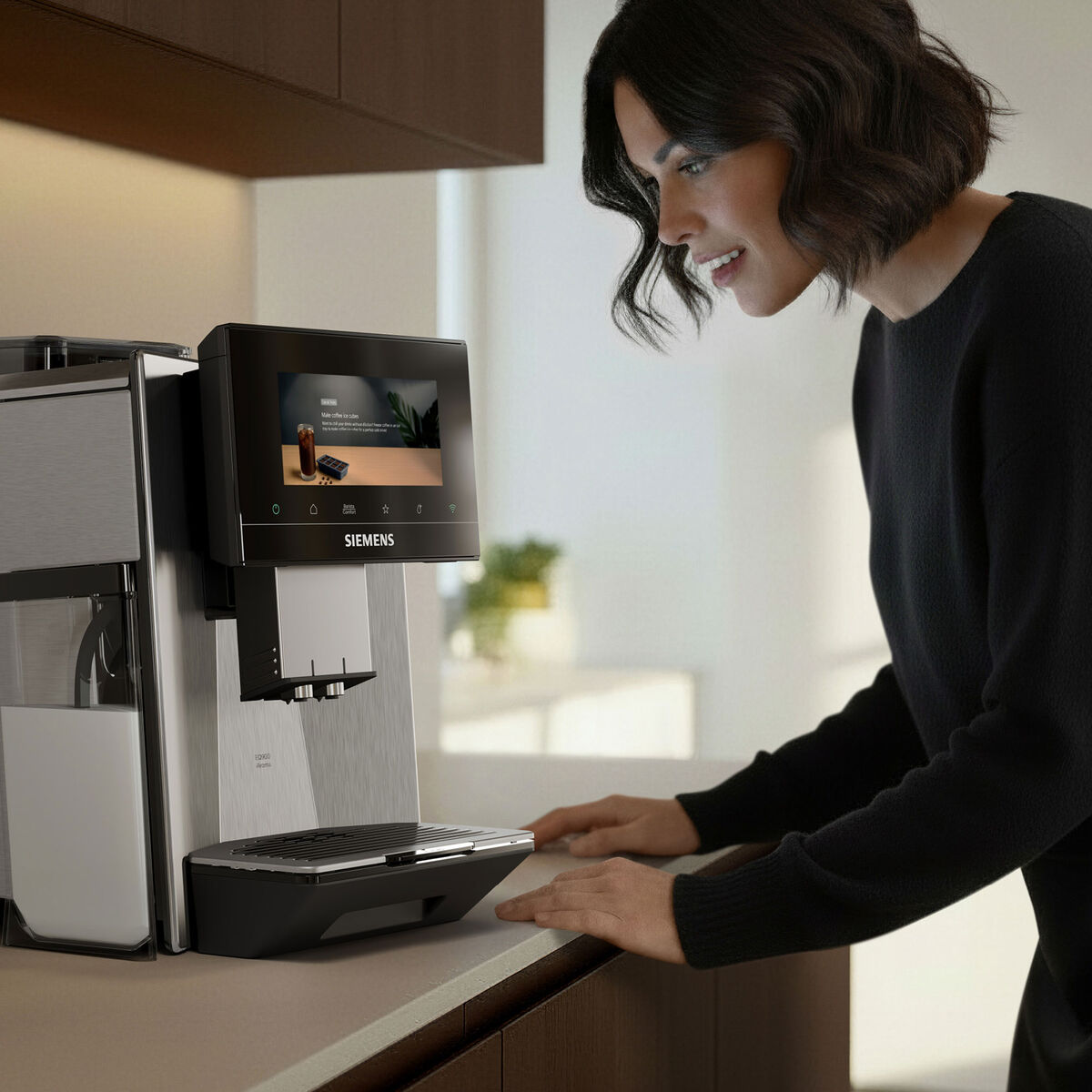 EQ900 iAroma TQ923E43 helautomatisk espressomaskin, inox