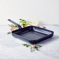 Essence grillpanna 28 cm, svart
