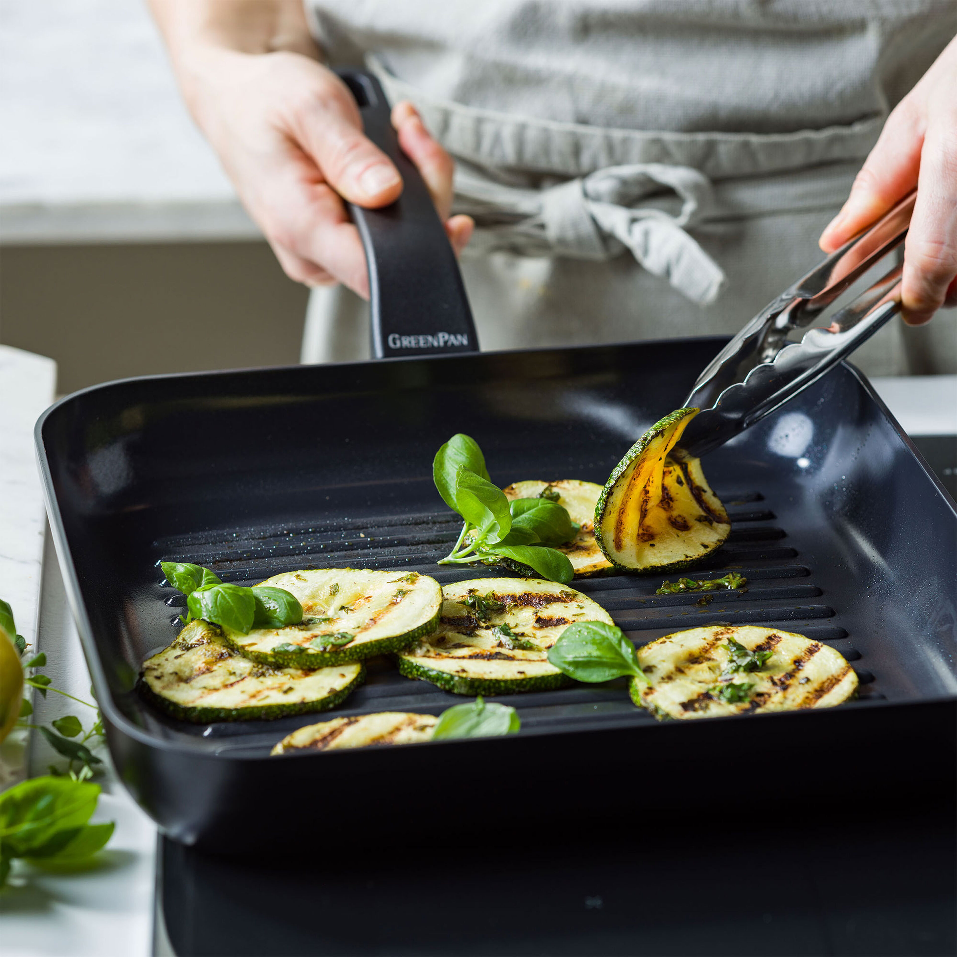 Essence grillpanna 28 cm, svart