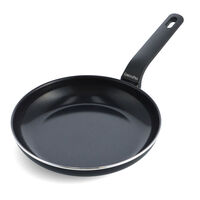 Essence stekpanna 20 cm, svart