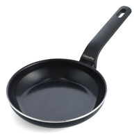 Essence stekpanna 26 cm, svart