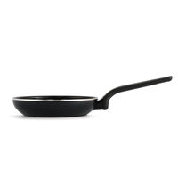 Essence stekpanna 30 cm, svart