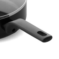 Essence stekpanna med lock 24 cm, svart