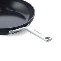 Advanced Hard Anodized stekpanna 28 cm, svart