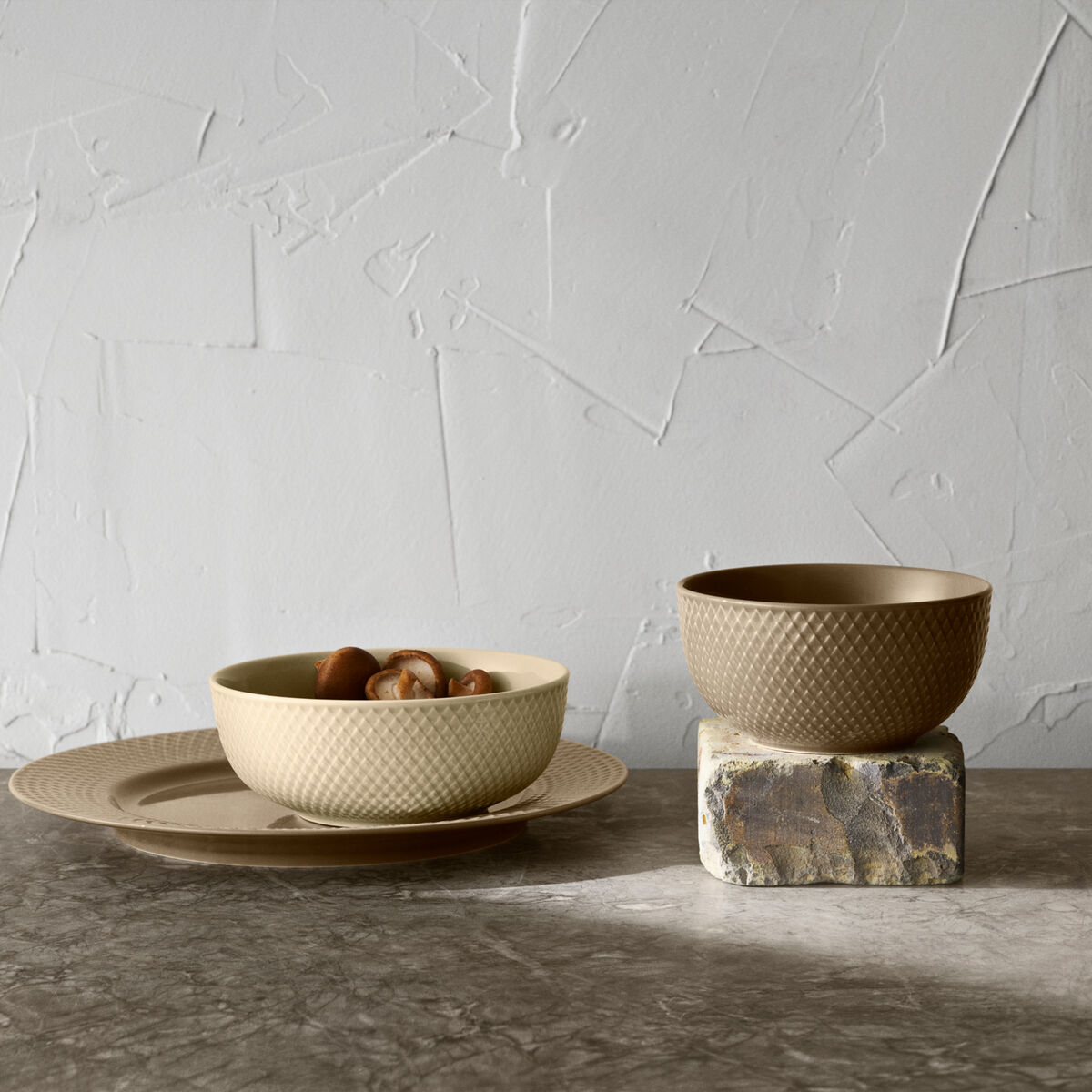 Rhombe Earth middagstallrik 27 cm, clay