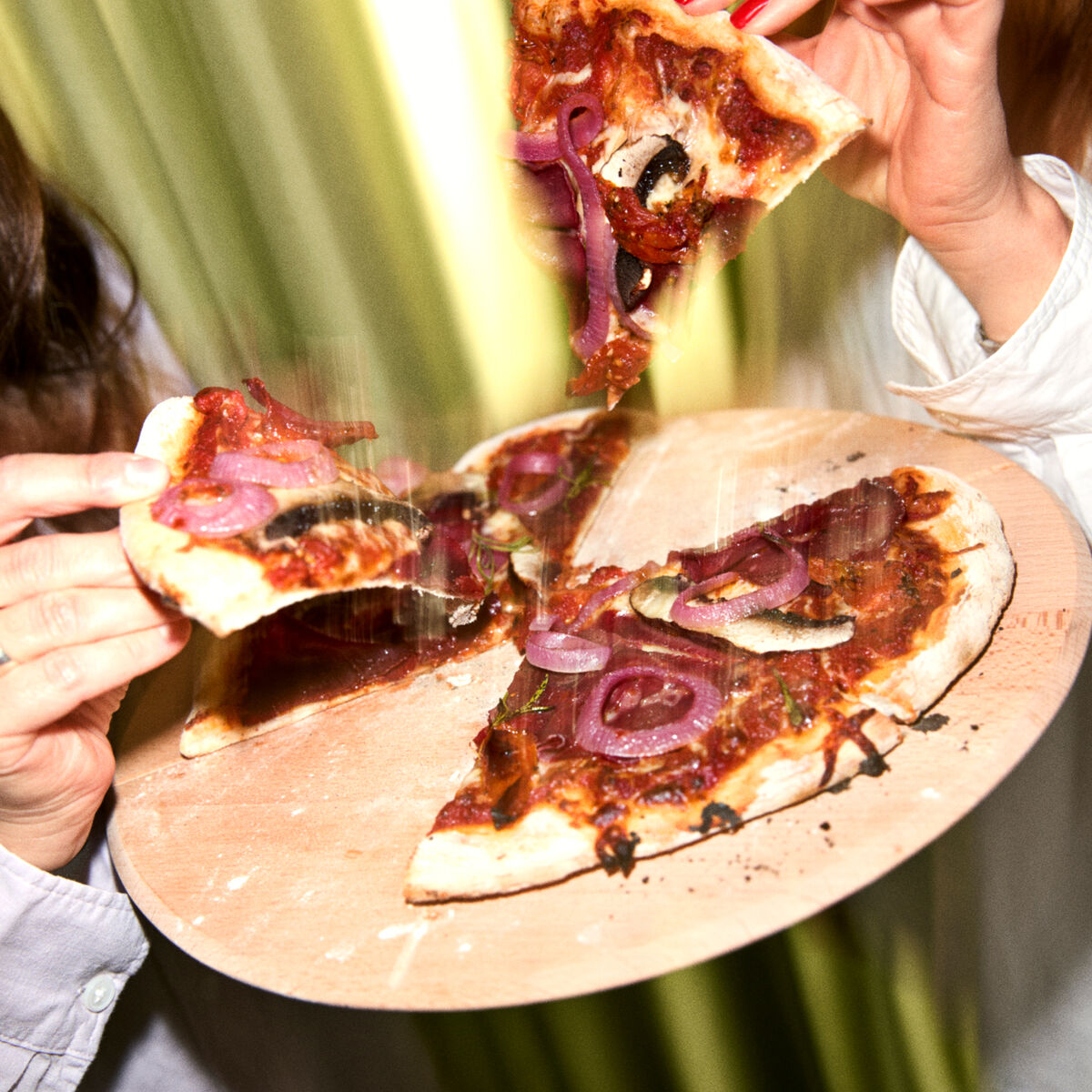 Grand Cru pizzabräda och pizzaskärare 35 cm, bok