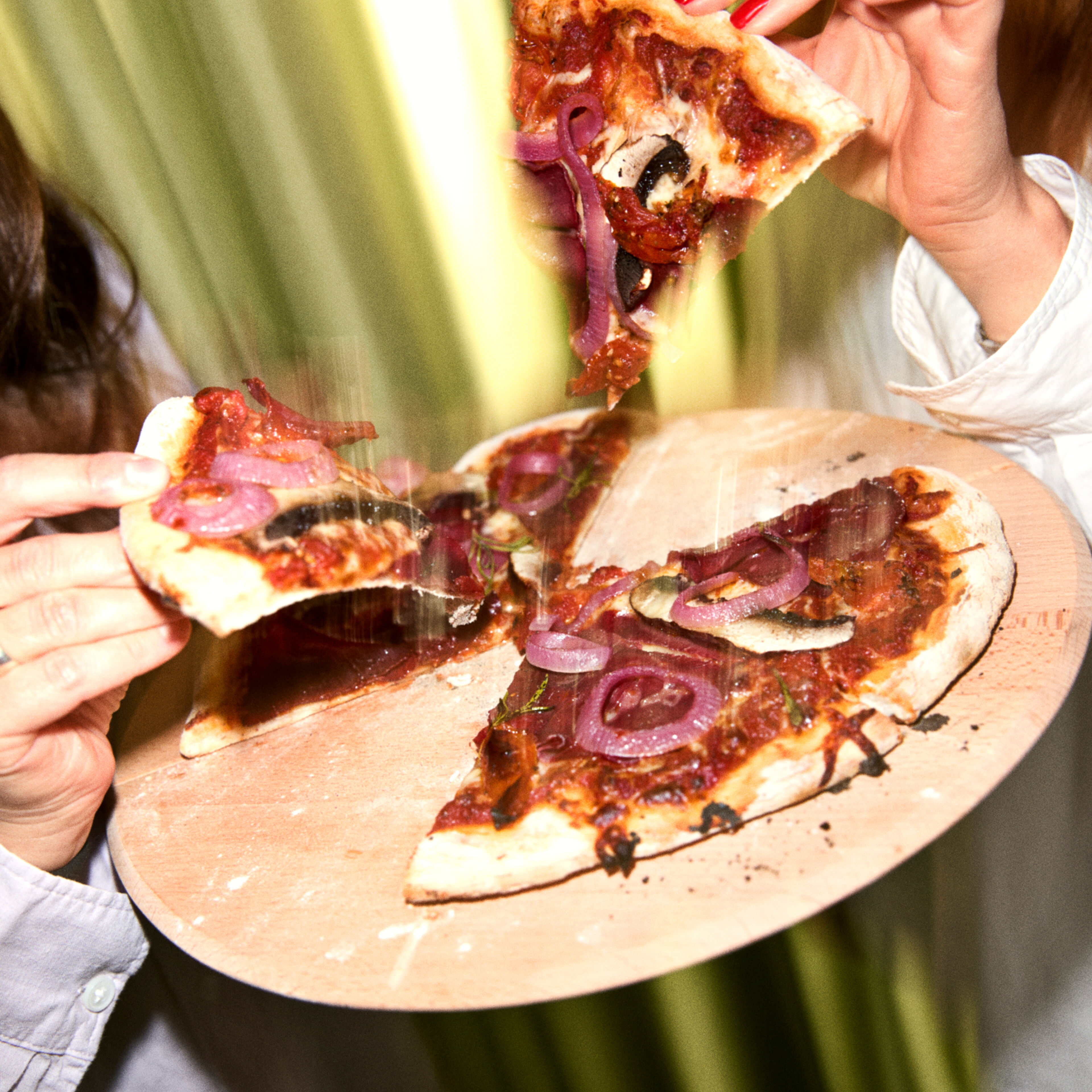 Grand Cru pizzabräda och pizzaskärare 35 cm, bok